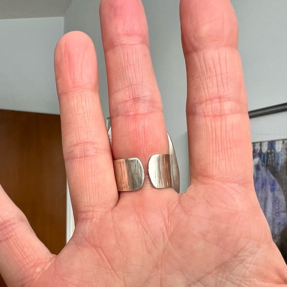 Black Sunstone Ring - size 7 adjustable - Picture 4 of 6